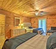 อื่นๆ 3 Pleasant View Resort Cabin on Kentucky Lake!