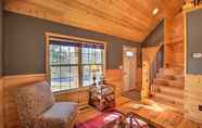 Others 5 Updated Rural Retreat in New Haven Near Vineyards!