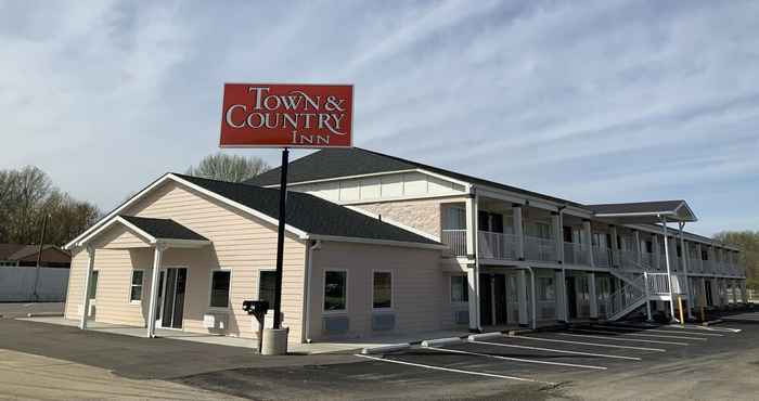 Others Town & Country Inn