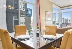 Lainnya 6 Corner Unit in the Middle of It All