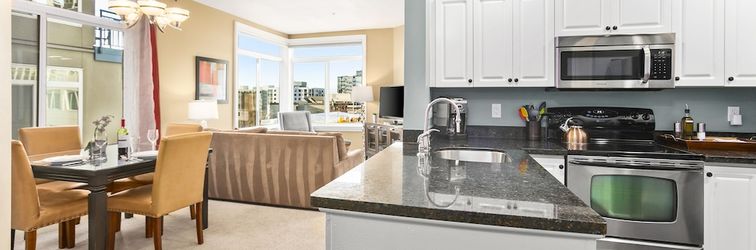 Lainnya Corner Unit in the Middle of It All