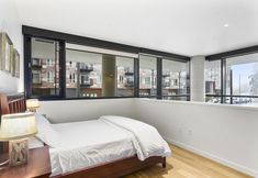 その他 3 Airy and Open Corner Loft - 92 Walkscore