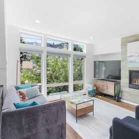 Primary image1Golden Gardens Getaway Beach Waterfront,金郡公寓