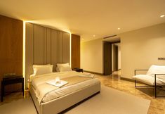 其他 6 Hills Deluxe