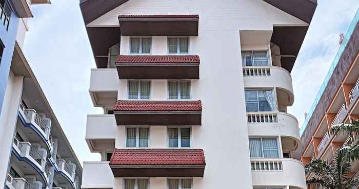 อื่นๆ Golden Roof Boutique Apartment