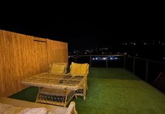 其他 7 Aurora Suit Bungalov