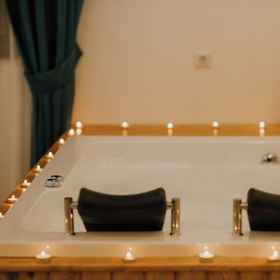 Room 1 Mulberry Suit Aparts, Villa Nordic Dream Hotels