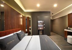 其他 6 SECOND SUIT OTEL