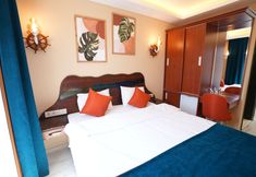 Others 5 Casta Diva Urla