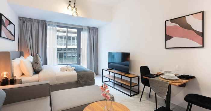 Lainnya Spacious Studio in Oasis 714