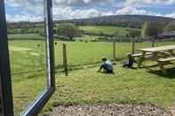 Khác Impeccable Shepherds hut Sleeping up to 4 Guests