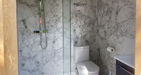 Others 2 Red Oaks Shepherds hut