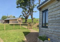 Others 3 Red Oaks Shepherds hut