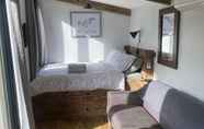 Lain-lain 2 Impeccable Shepherds hut Sleeping up to 4 Guests