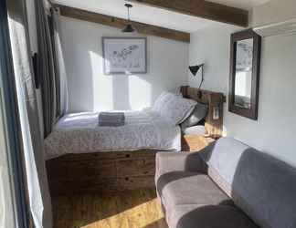 Lain-lain 2 Impeccable Shepherds hut Sleeping up to 4 Guests