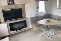 Lainnya 3 bed Caravan at Lyons Robinhood