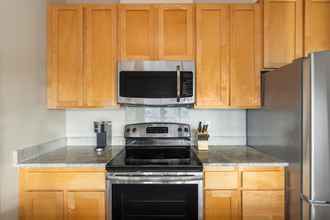 Others 4 Bellevue Sophisticated 2BD 2BA Apartment