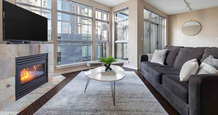 Others Bellevue Sophisticated 2BD 2BA Apartment