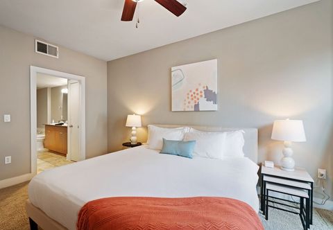 Others Plano Upscale 2BD 2BA Apartment