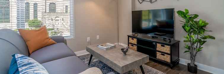 Others Des Moines Luxe 1BD 1BA Downtown Apartment