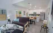 Others 3 Cozy and Gorgeous 3 BR 2 BA Near Amazing Downtown