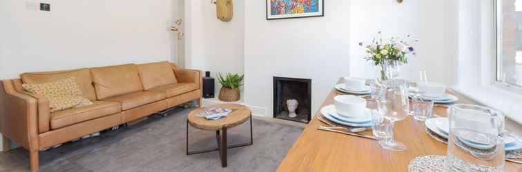 Others Bright two Bedroom Flat in Fashionable Fulham by Underthedoormat