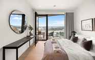Others 5 Luxury two Bedroom Apartment in East London s Docklands