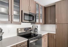 Others 7 Austin Upscale 1BD 1BA Downtown Apartment