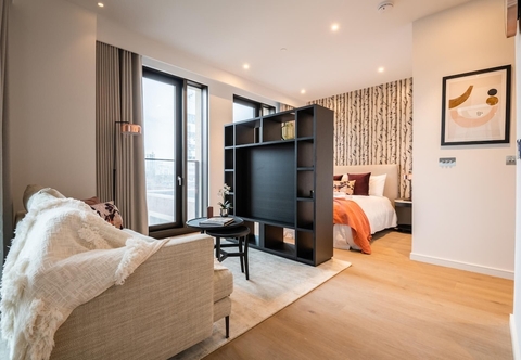 Lain-lain Sensational Studio Apartment in London s Vibrant Canary Wharf