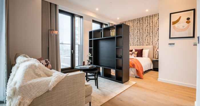 Lain-lain Sensational Studio Apartment in London s Vibrant Canary Wharf