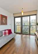 ภาพหลัก Spacious Flat With Balcony Close to the River in Greenwich by Underthedoormat