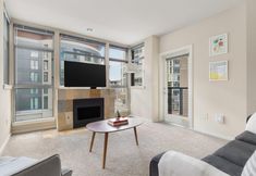 Lain-lain 5 Bellevue Spacious 2BD 2BA Apartment