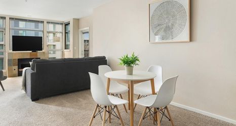 อื่นๆ 2 Bellevue Spacious 2BD 2BA Apartment