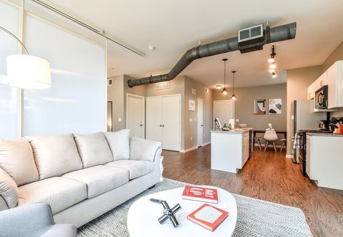 Others Plano Dreamy Studio Apartment