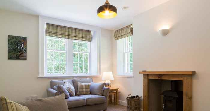 Lain-lain Luxury Lodge With Garden in the Grade II Listed Netherby Hall