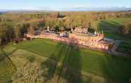 Khác 2 Charming Clock Tower Nestled in North Cumbria