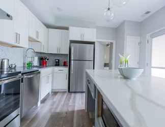 Lainnya 2 St Louis Sleek 2BD 2BA Forest Park Apartment