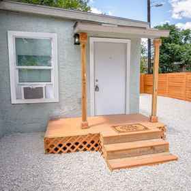 Primary image 1 Cozy and Lovely 2BR 1BA Apt B Near Lively Downtown, Bexar County Hotels