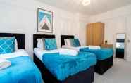 Lainnya 4 Stylish Three Bedroom House With Garden in Birmingham Suburb