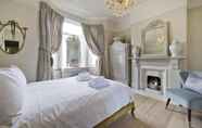 Others 3 Superb Garden Flat in North West London by Underthedoormat