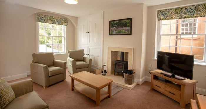 Lainnya Spacious 2 Bedroom Apartment in Netherby Hall