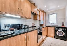 Others 7 Stunning Apartment in Fashionable Marylebone by Underthedoormat