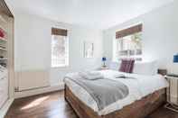 Others Bright and Stylish Apartment in Trendy Islington by Underthedoormat