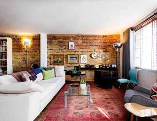 Others 2 Characterful London Bridge Loft