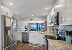 Lain-lain 6 Surfside South 313