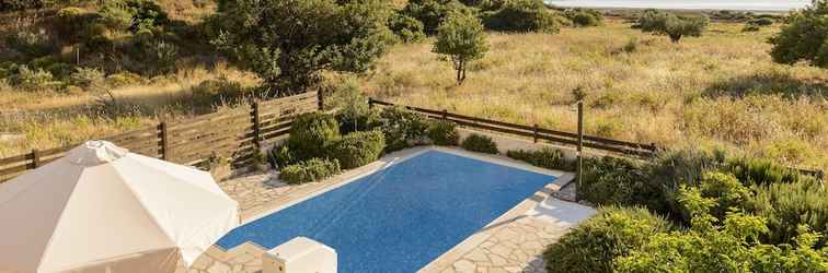 Others Porto Aqua Vista - Premium Seaside Villa w Pool