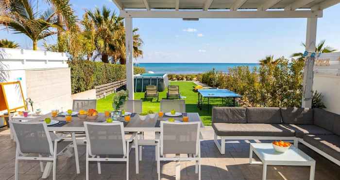 Others Ayia Thekla Seafront Villa Dagi