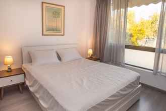 Lain-lain 4 1 bdr Apt in Glyfada 3 Minutes From the Beach