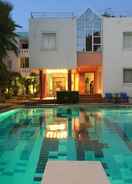 ห้องพัก Deluxe Villa in Glyfada w Pool