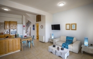 Lain-lain 3 Beachfront Villa Meneou 5